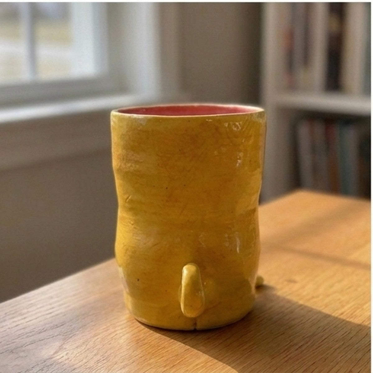 Gus the apricot pug ceramic vase, rear view